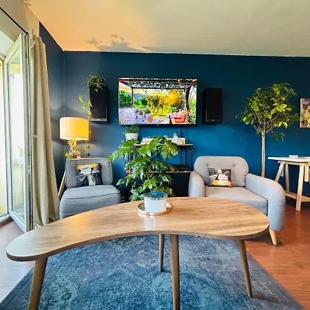 French Apartament In * Bucharest